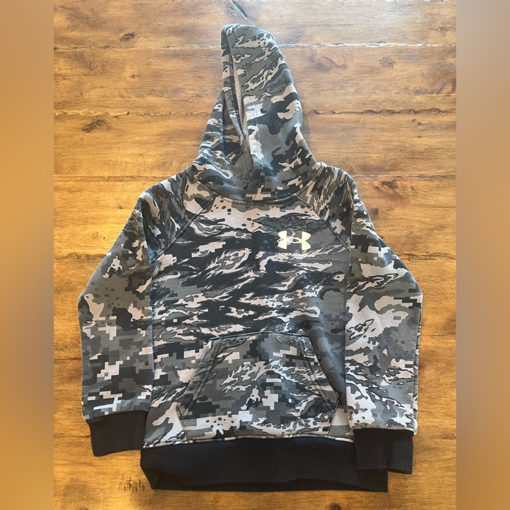 Under Armour Gray Camouflage Hoodie